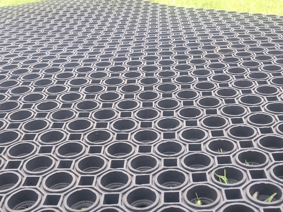 Two Heavy duty Rubber Hexagon Mat 1mx1.5m 23mm thickness
