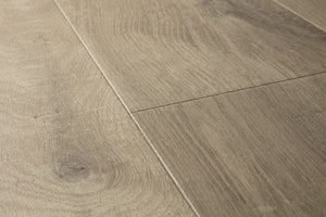 Quick-Step Impressive Soft Oak Light Brown laminate flooring detail view
