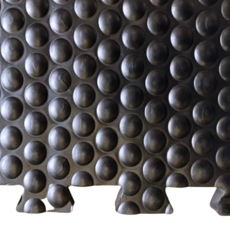 Horse Stable Floor Mats Interlocking EVA Non-Slip Rubber - 6 Piece Jigsaw Design