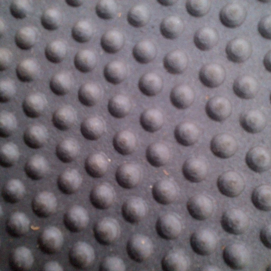 Twin Pack Bubble Top Rubber Stable Matting 6ft x 4ft 18 mm Horse Mats